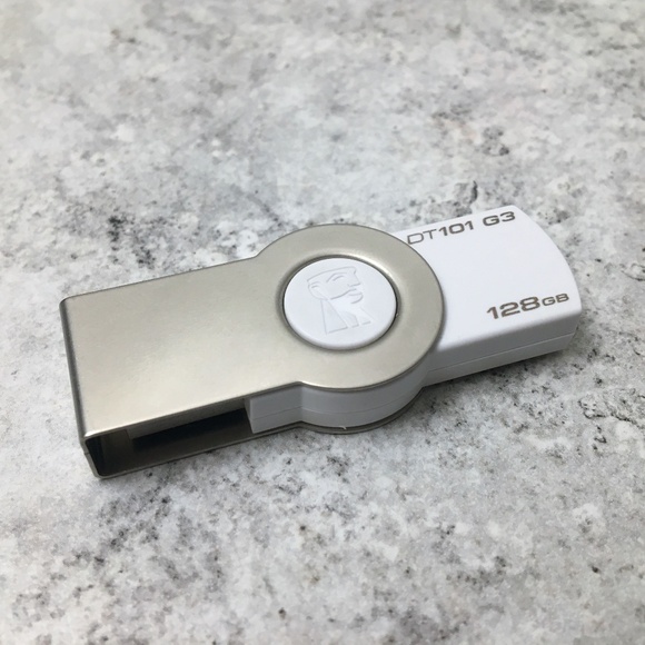 Kingston (DataTraveler 101 G3) 128GB USB 3.0 Flash Drive - Picture 1 of 4